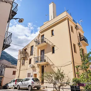 Savade Cefalù